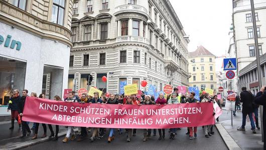 Avusturya'da kürtaj karşıtı gösteri